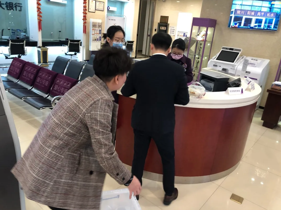 天下汇高新店：当好“店小二” 打通疫情期间用餐服务“最后一公里”